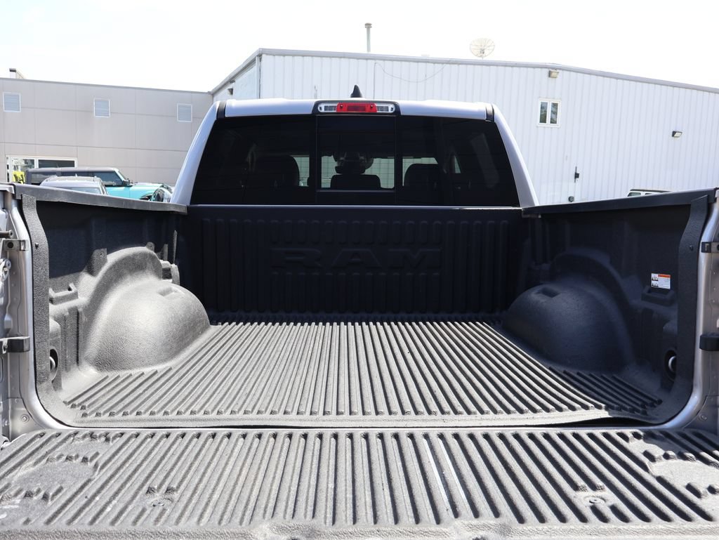 Used 2023 RAM 1500 Laramie AWD/4WD image 14