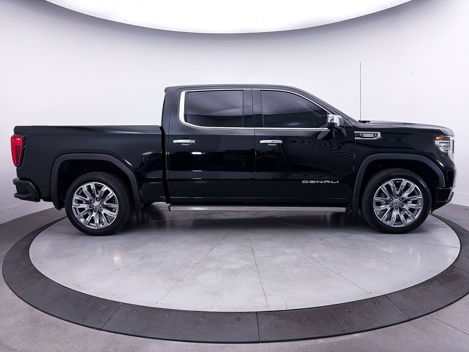 Used 2023 GMC Sierra 1500 Denali w/ Denali Reserve Package AWD/4WD image 44