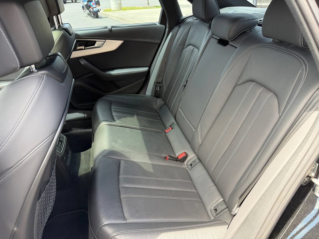 Used 2021 Audi S4 Premium Plus w/ Premium Plus Package AWD/4WD image 34
