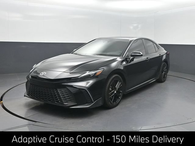 Used 2025 Toyota Camry SE w/ Multimedia Upgrade Package