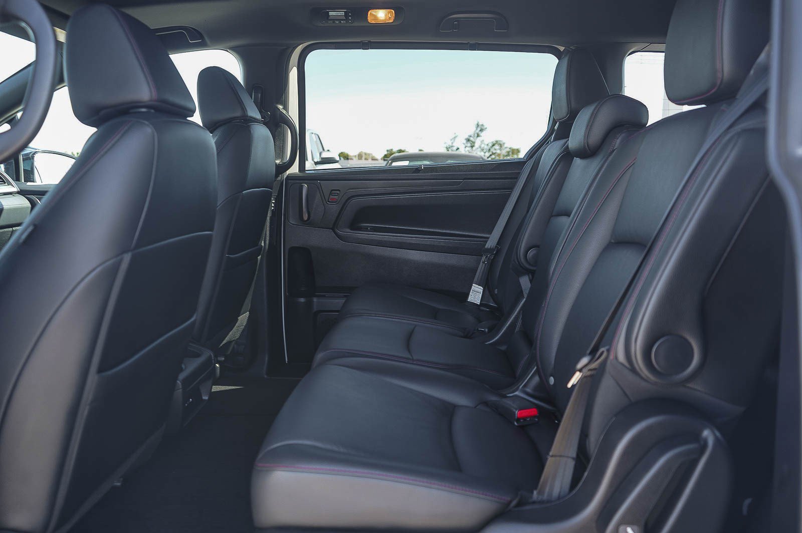 Used 2025 Honda Odyssey Sport-L image 19