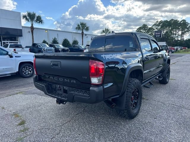 Used 2017 Toyota Tacoma TRD Off-Road w/ Tow Package (A/T) AWD/4WD image 5