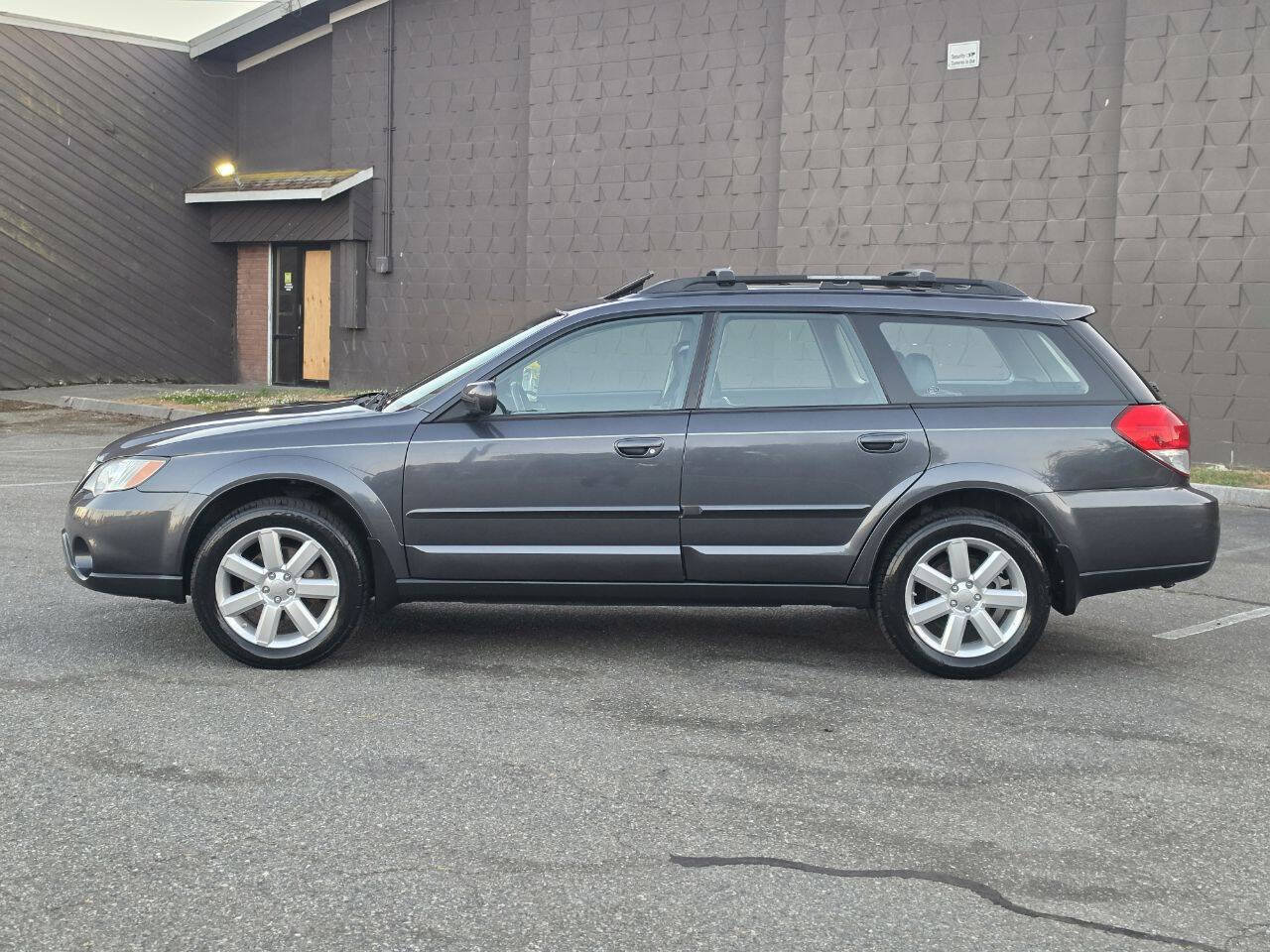 Used 2008 Subaru Outback 2.5i Limited L.L. Bean AWD/4WD image 4