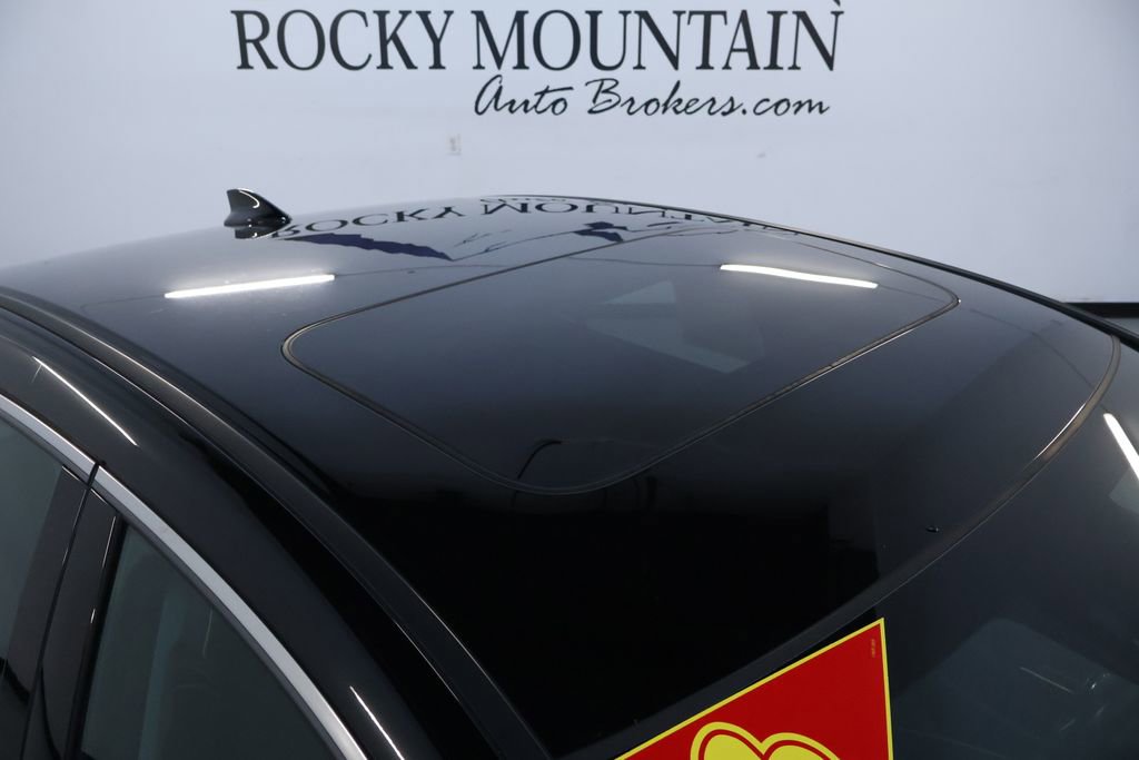 Used 2018 Acura TLX V6 w/ Technology Package image 11