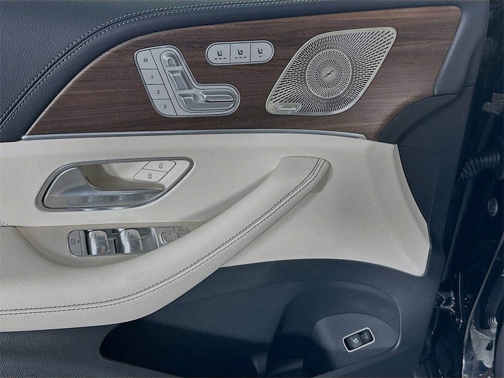 New 2026 Mercedes-Benz GLS 450 4MATIC image 18