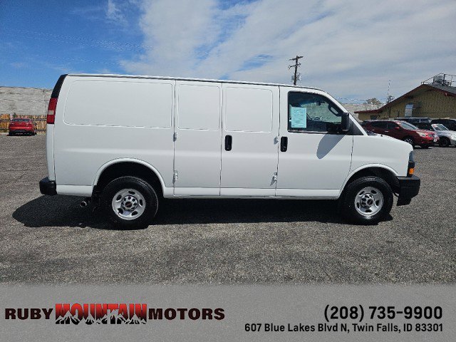 Used 2024 GMC Savana 2500 w/ Driver Convenience Package RWD image 8