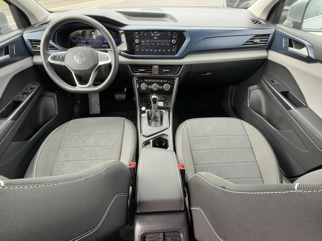 Used 2024 Volkswagen Taos SE image 19