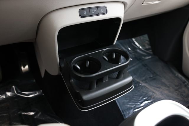 Used 2025 Volkswagen ID. Buzz 1st Edition RWD image 47