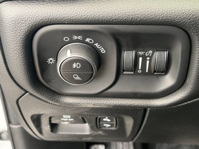 New 2026 RAM 1500 Laramie w/ Night Edition AWD/4WD image 28