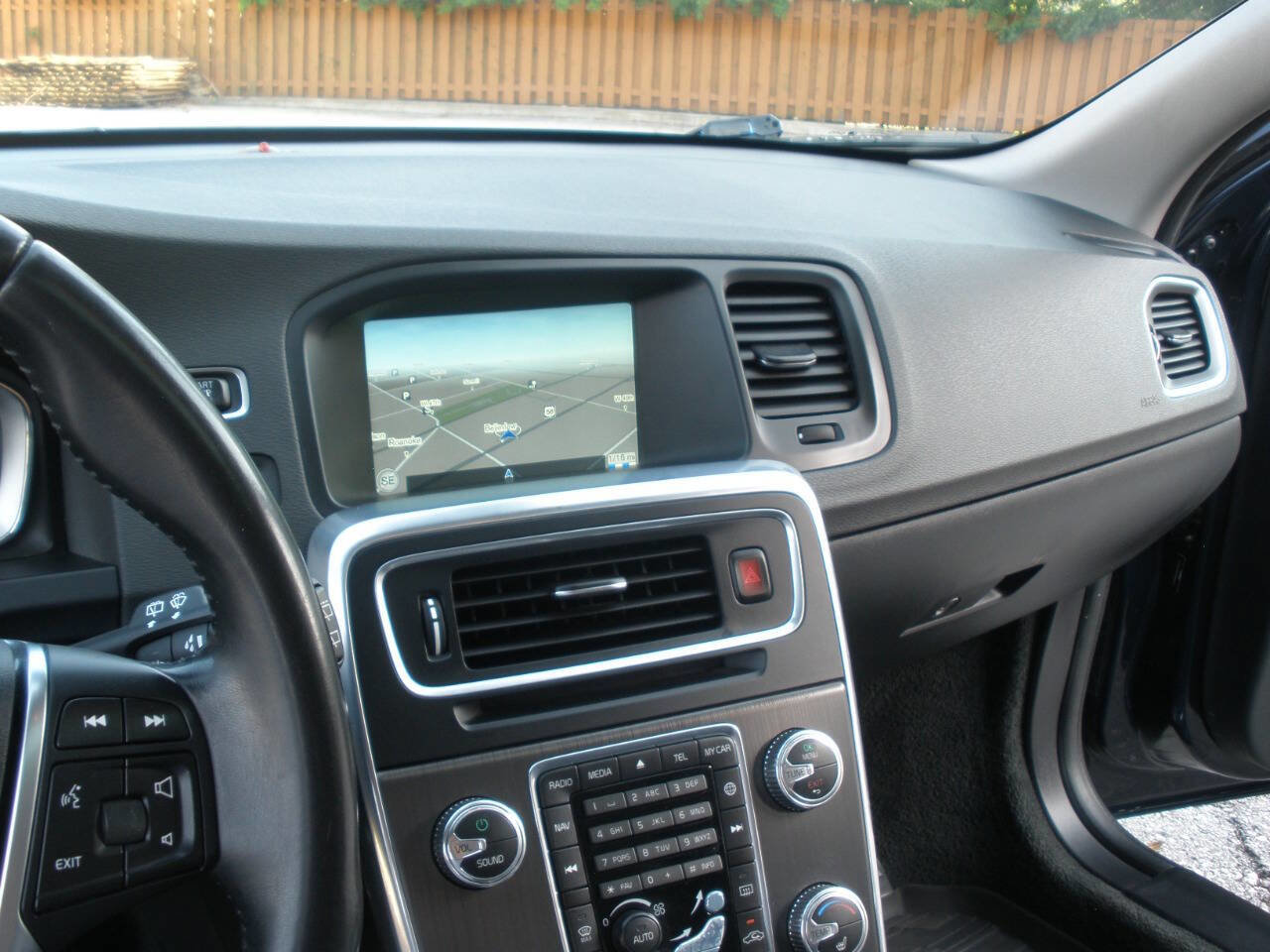 Used 2015 Volvo V60 T5 Premier image 36