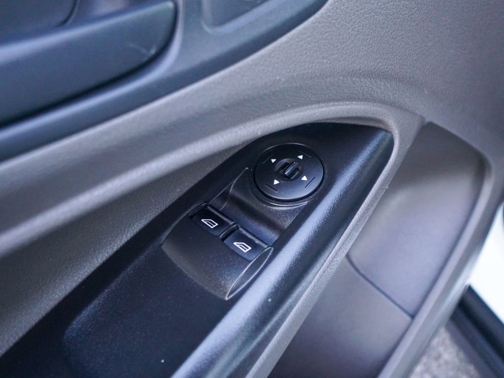 Used 2020 Ford Transit Connect XL image 13