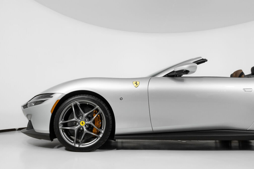 Used 2024 Ferrari Roma image 16