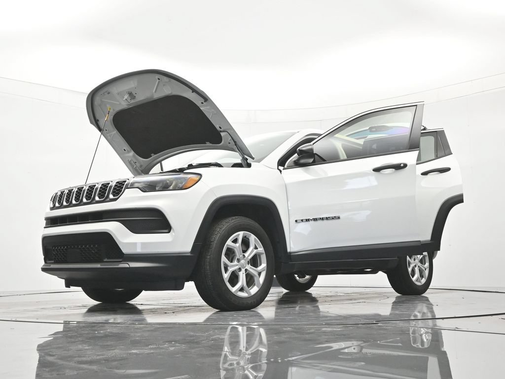 Used 2024 Jeep Compass Sport AWD/4WD image 47