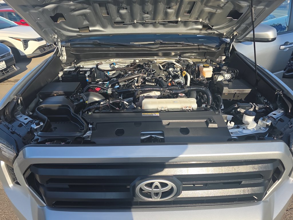 Used 2024 Toyota Tacoma SR5 w/ SR5 Upgrade Package AWD/4WD image 19