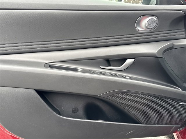 Certified 2023 Hyundai Elantra Limited image 10