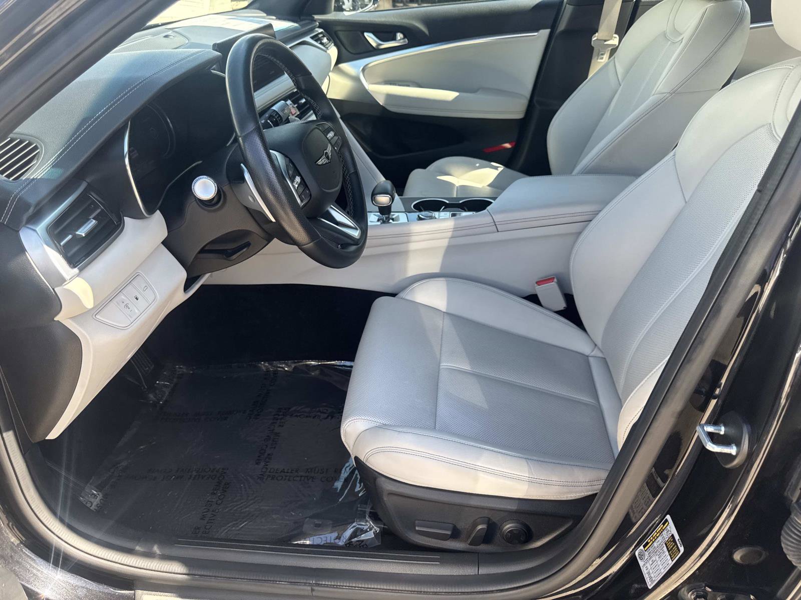 Used 2025 Genesis G70 2.5T AWD/4WD image 14