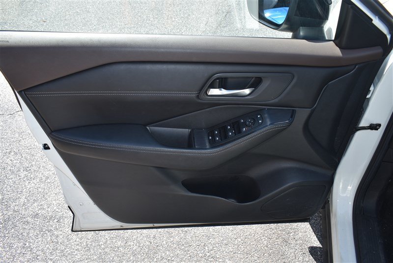 Used 2023 Nissan Rogue SV w/ SV Premium B Package AWD/4WD image 11