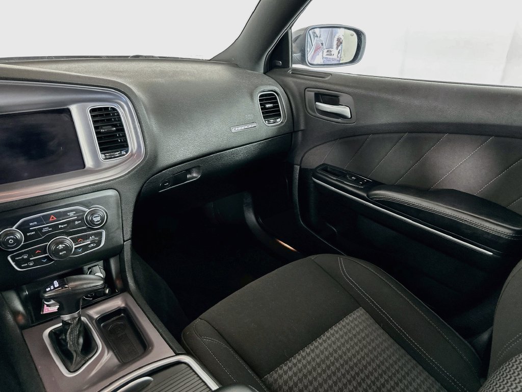 Certified 2023 Dodge Charger SXT AWD/4WD image 35