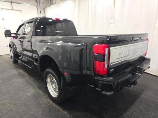 Used 2023 Ford F450 Platinum w/ FX4 Off-Road Package AWD/4WD image 4
