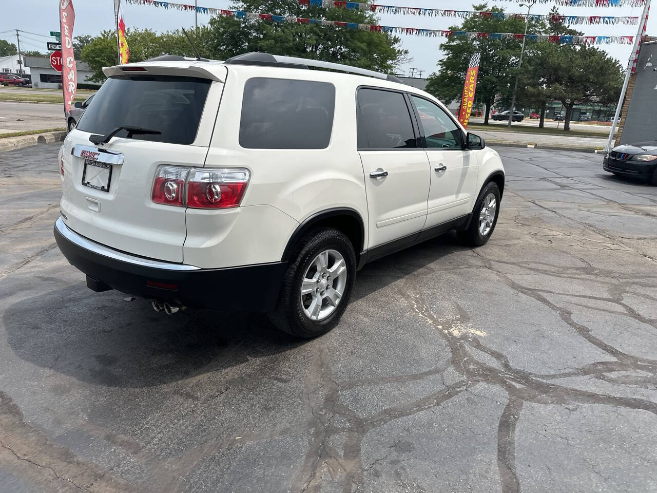 Used 2012 GMC Acadia SL w/ Preferred Package FWD image 7