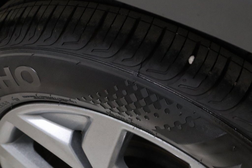 Used 2025 Kia Seltos LX image 19