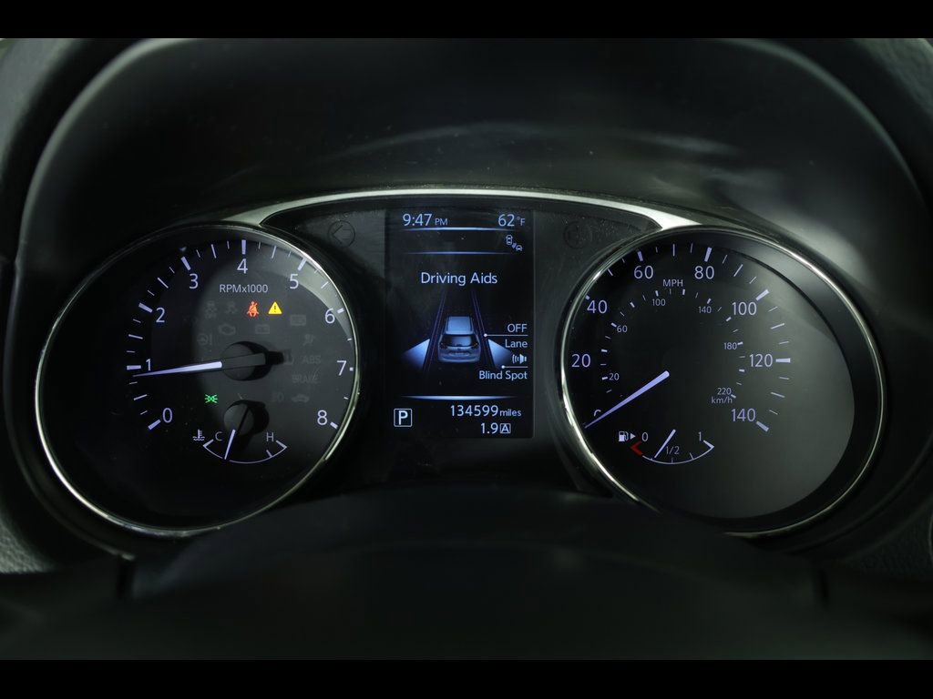 Used 2015 Nissan Rogue SV w/ SV Premium Package image 17