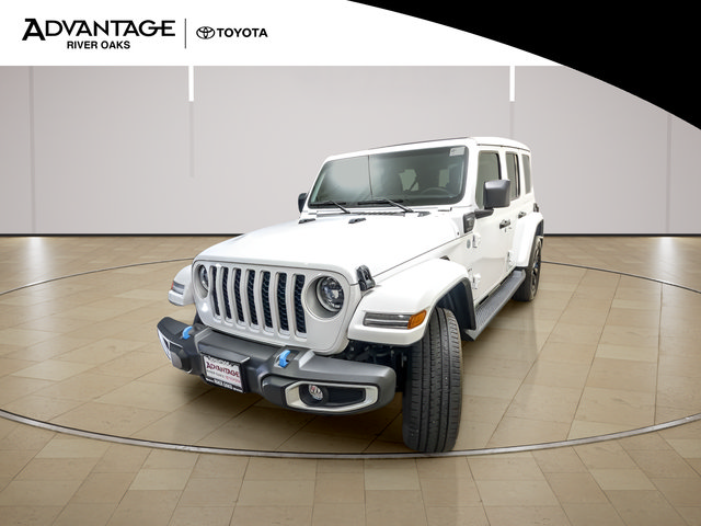Used 2023 Jeep Wrangler Unlimited Sahara w/ Cold Weather Group AWD/4WD image 4