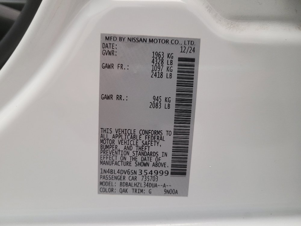 Used 2025 Nissan Altima 2.5 SV FWD image 33