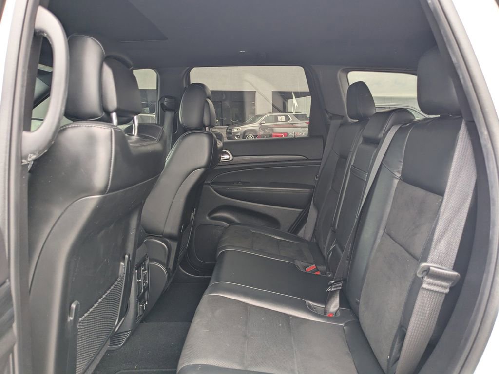 Used 2020 Jeep Grand Cherokee Altitude image 13