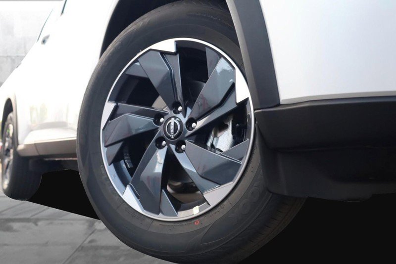 New 2026 Nissan Rogue SV w/ SV Premium Package image 3