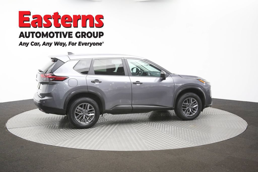 Used 2024 Nissan Rogue S AWD/4WD image 39