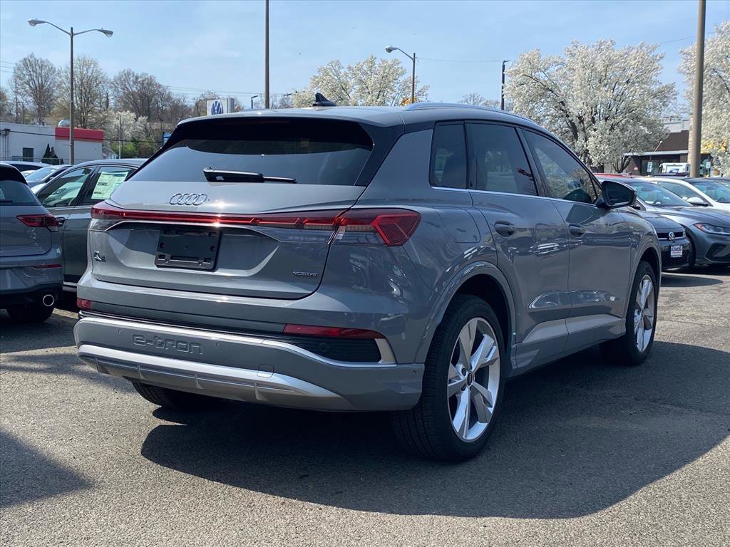 Used 2023 Audi Q4 e-tron Premium Plus w/ Premium Plus image 3