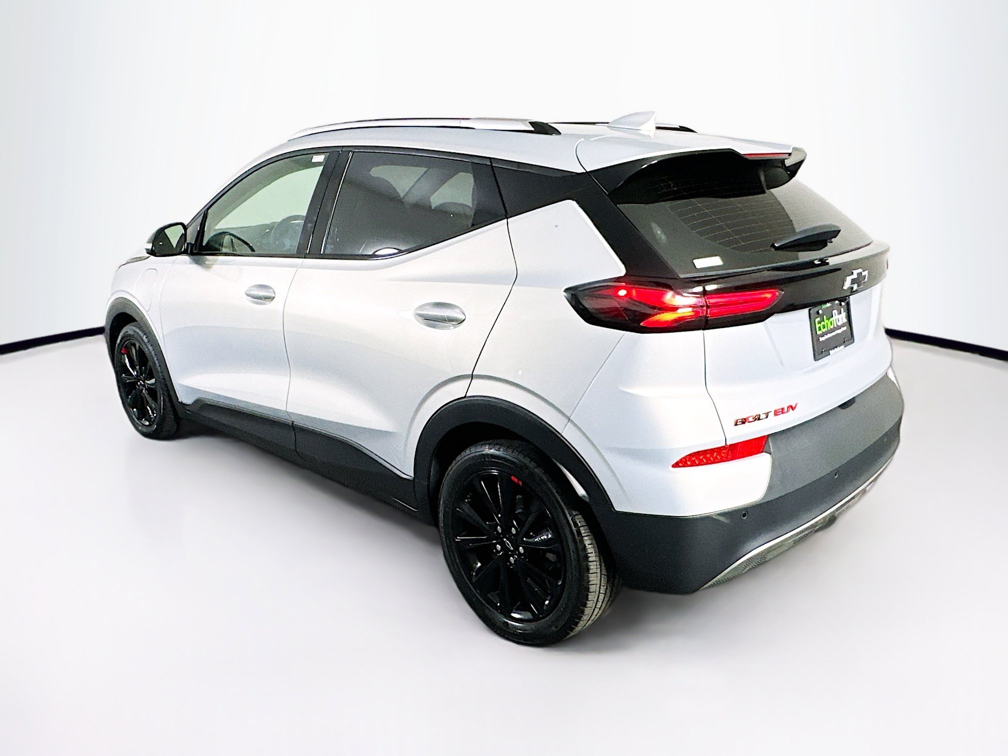 Used 2023 Chevrolet Bolt EUV LT w/ Convenience Package FWD image 5