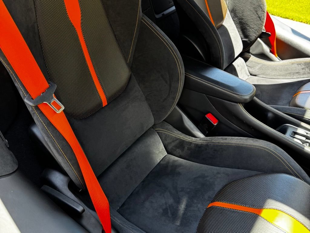 Used 2019 McLaren 570S Spider RWD image 33