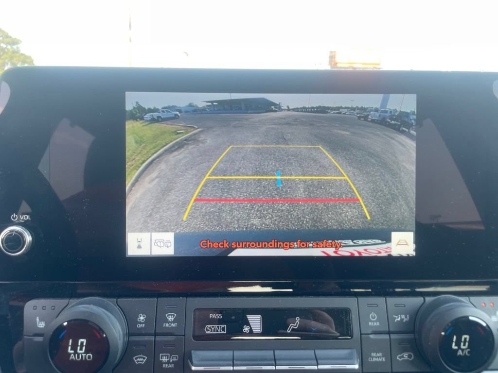 Used 2024 Toyota Grand Highlander FWD image 23
