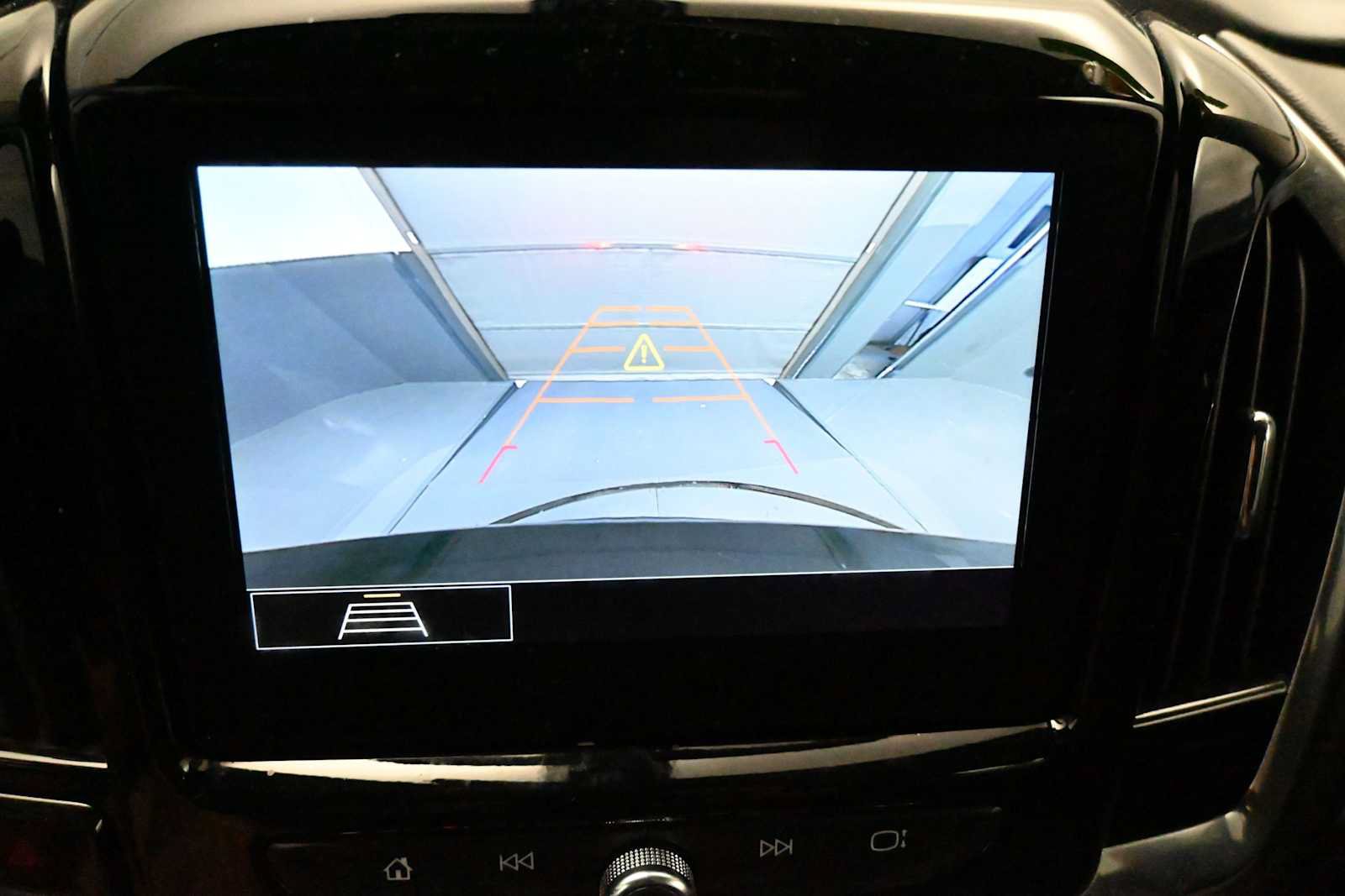 Used 2020 Chevrolet Traverse LT w/ LPO, Blackout Package AWD/4WD image 20