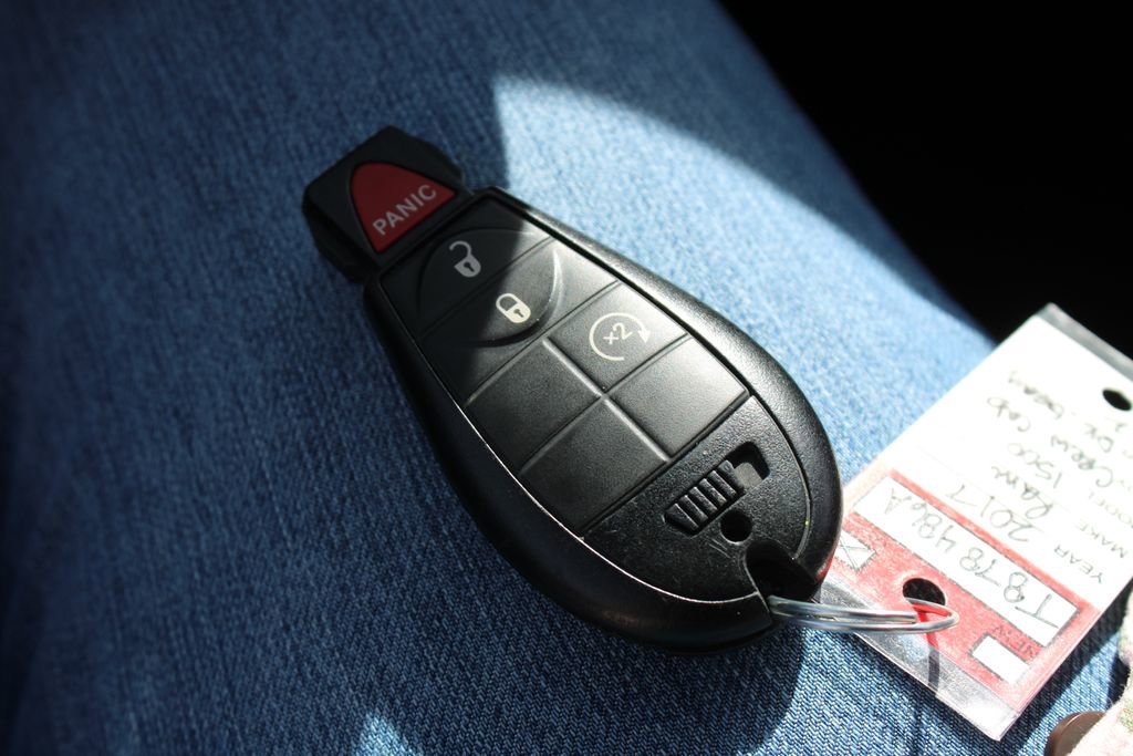 Used 2017 RAM 1500 Big Horn image 12