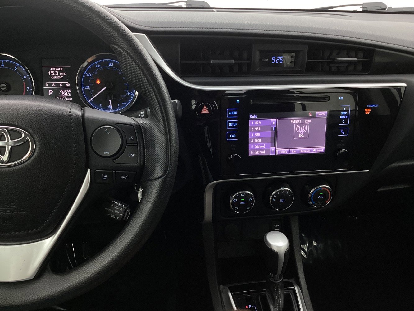 Used 2018 Toyota Corolla L FWD image 32