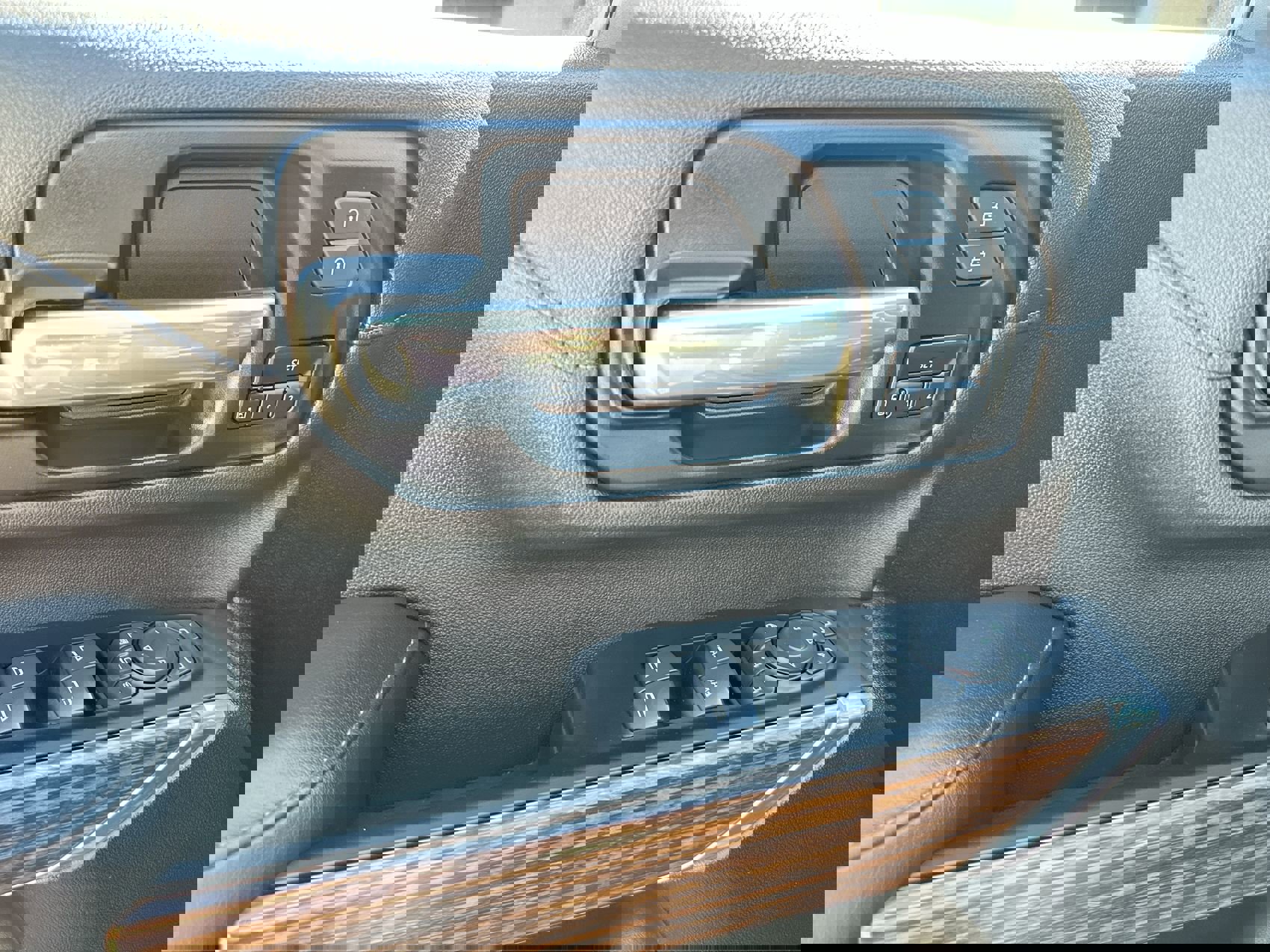 Used 2023 Chevrolet Silverado 3500 High Country w/ Snow Plow Prep/Camper Package image 13