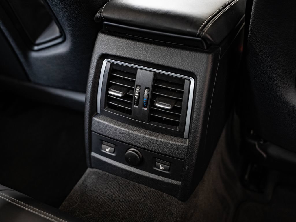 Used 2018 BMW M3 RWD image 35