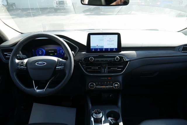 Used 2020 Ford Escape Titanium w/ Titanium Premium Package 2.0 image 7