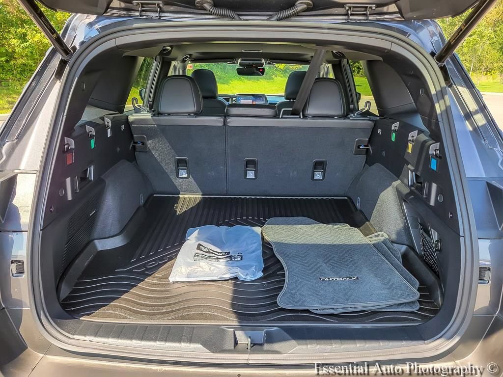 Certified 2026 Subaru Outback Limited AWD/4WD image 28