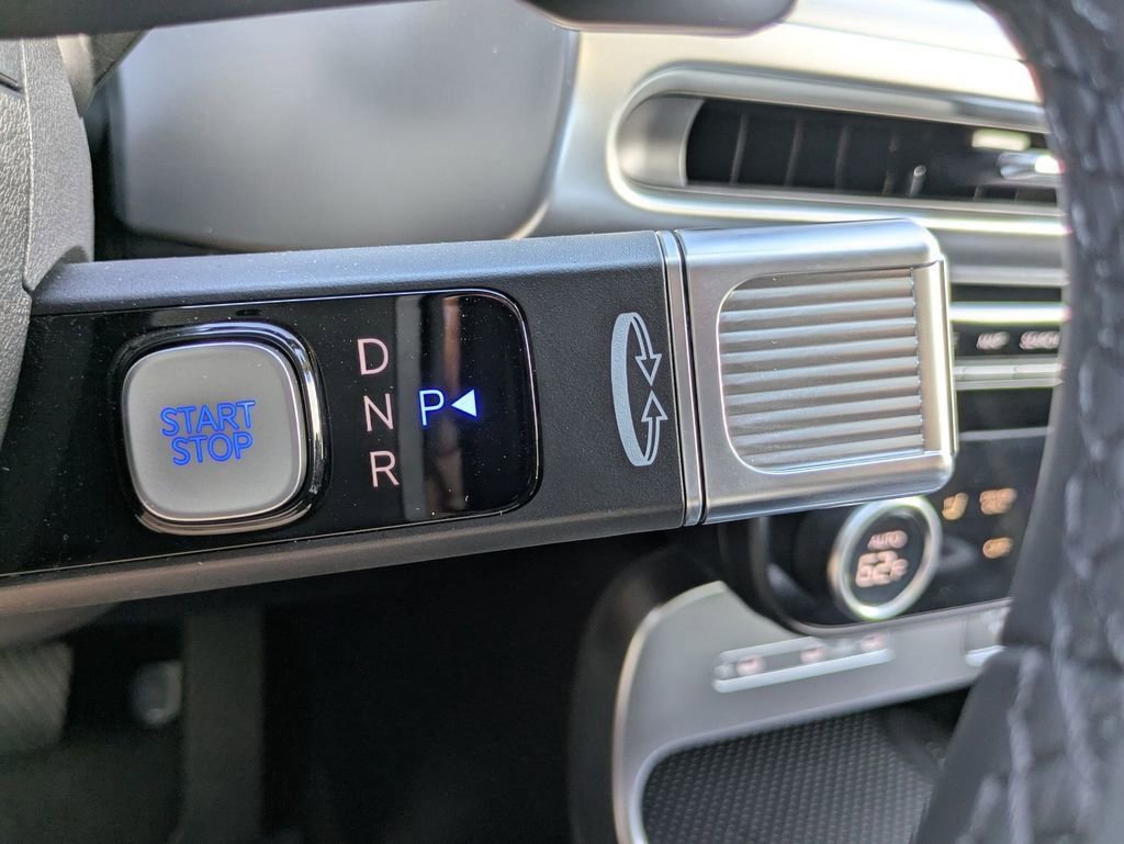 New 2026 Hyundai Ioniq 9 SE image 21