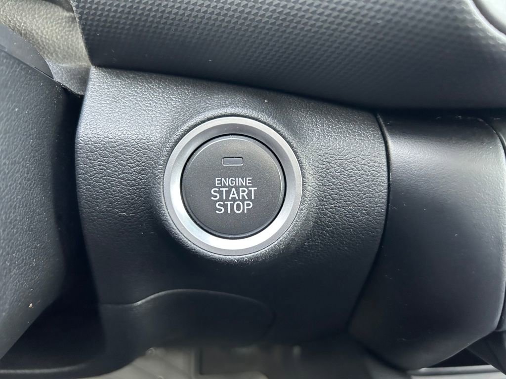 Used 2022 Hyundai Kona SEL w/ Convenience Package image 16