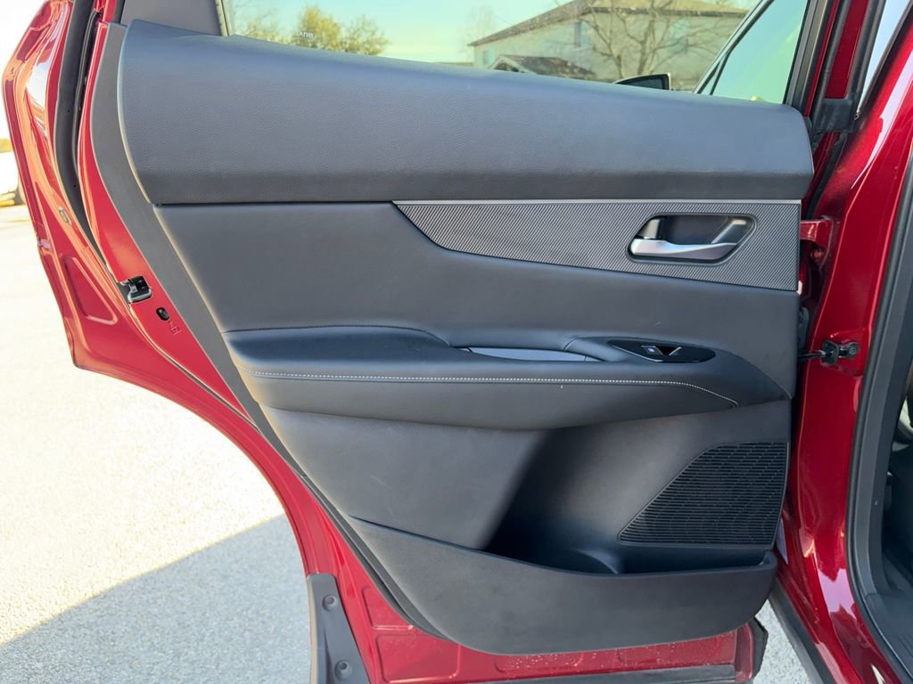 Used 2025 Nissan Murano SV image 27