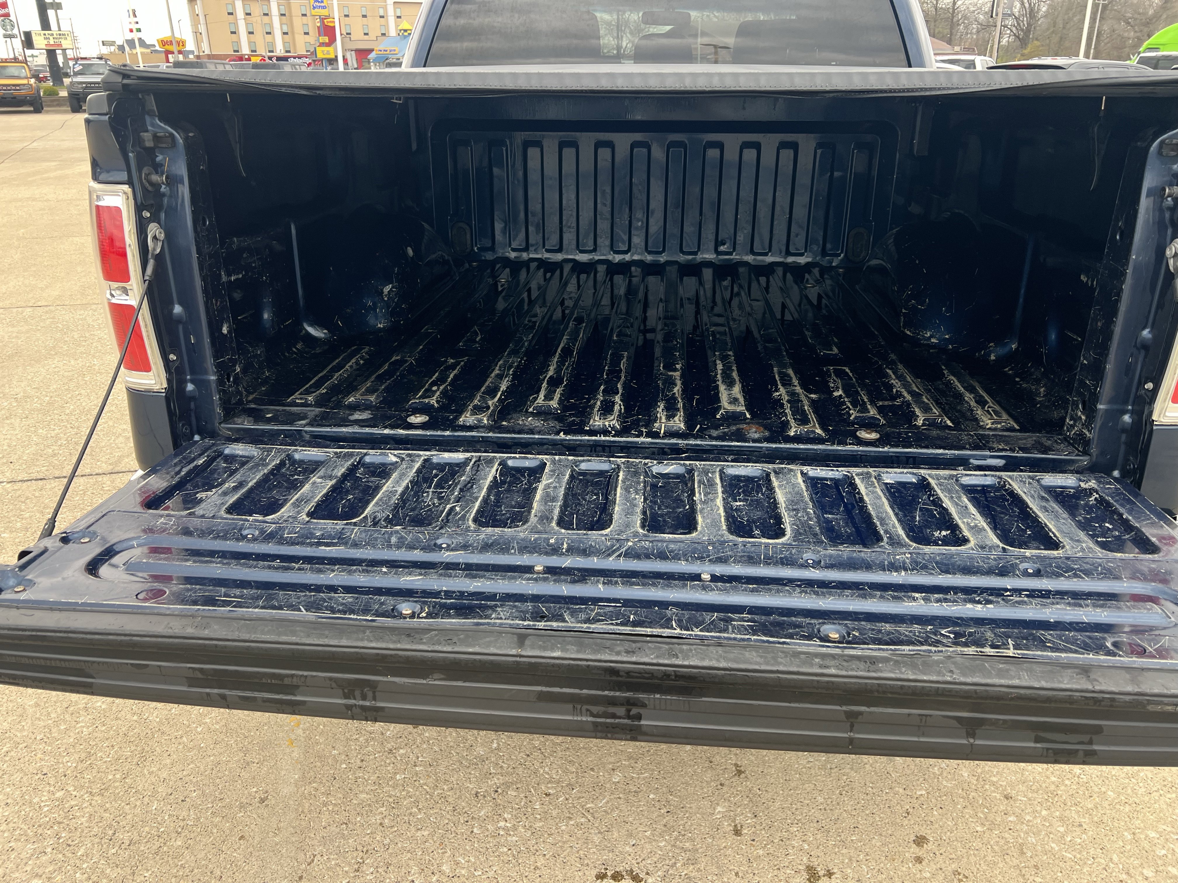 Used 2013 Ford F150 XLT w/ XLT Chrome Pkg image 6