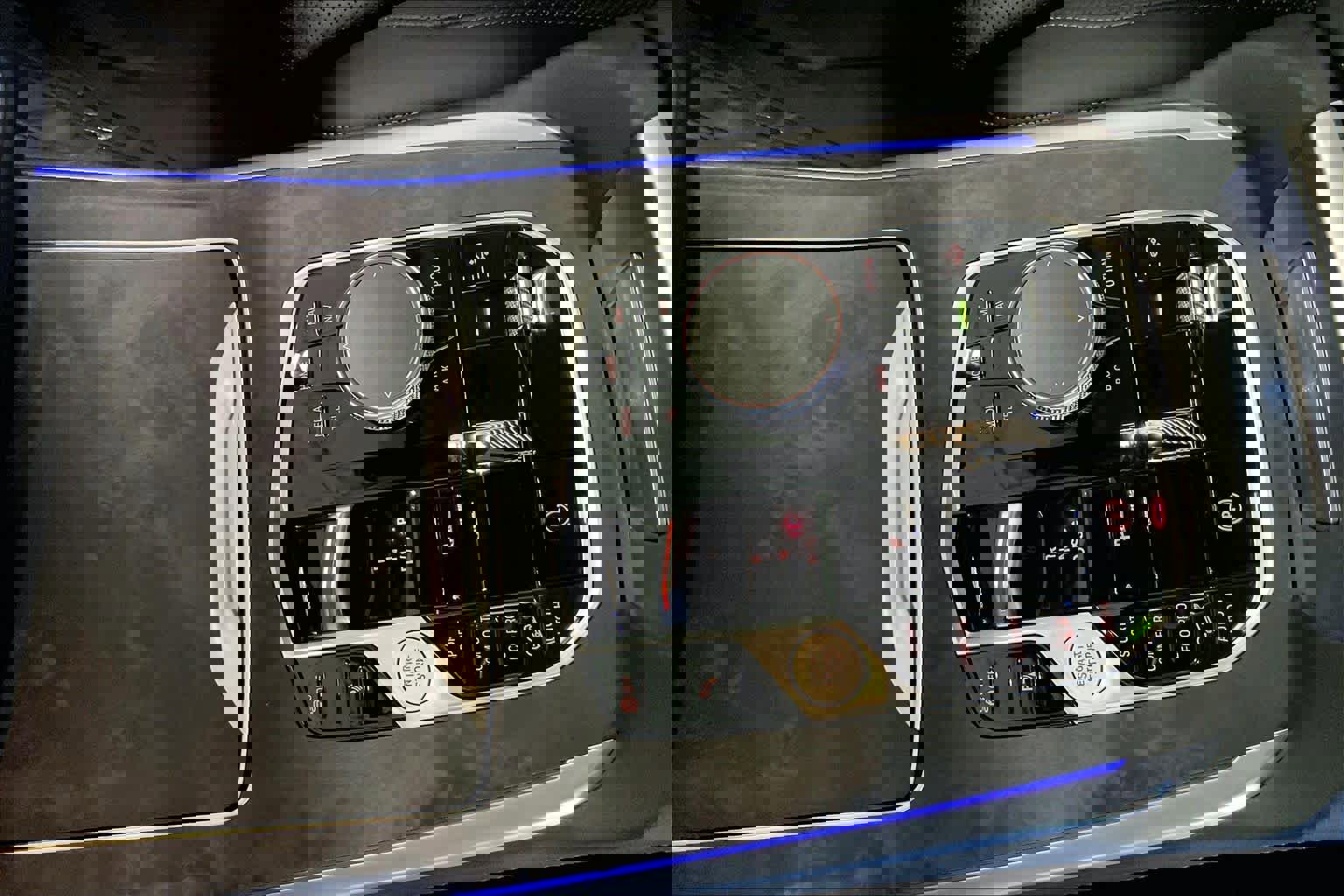 Certified 2025 BMW X7 xDrive40i image 15