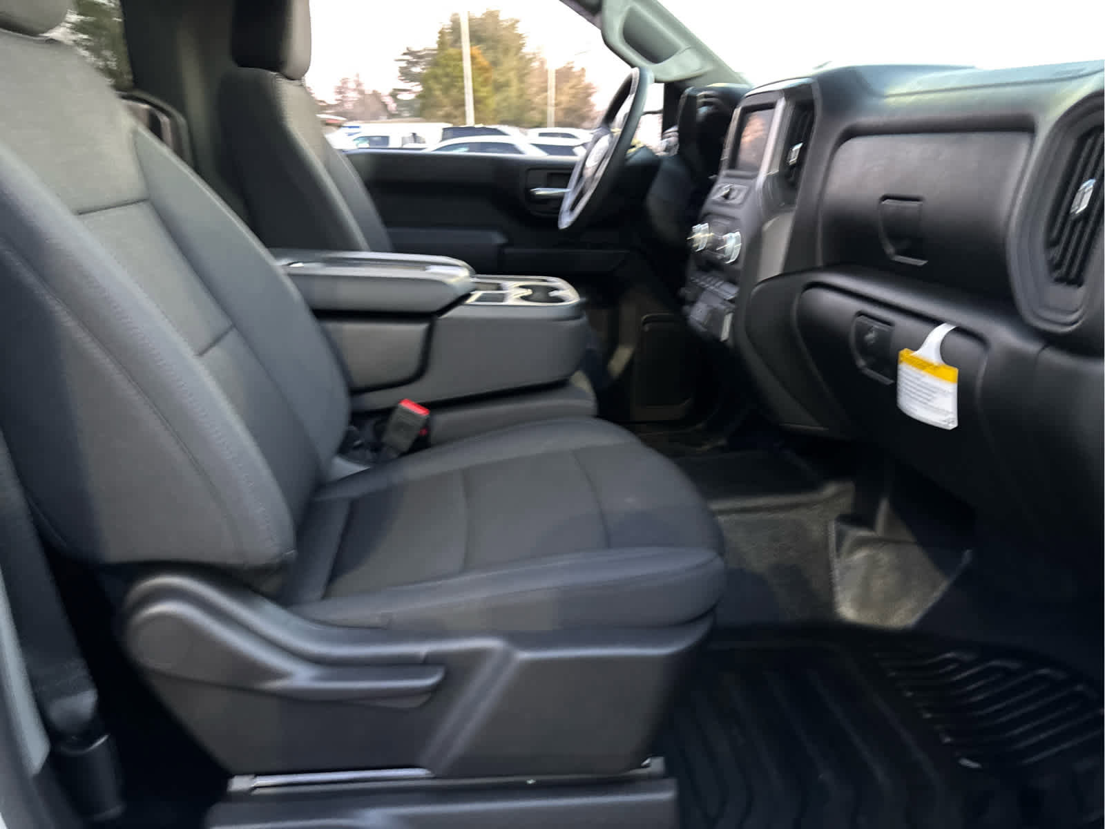 Certified 2025 GMC Sierra 2500 Pro w/ Convenience Package image 30