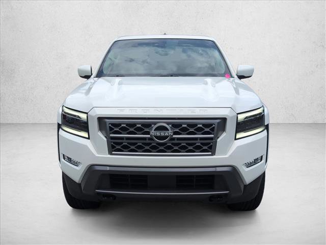 Used 2024 Nissan Frontier SL w/ Technology Package AWD/4WD image 2