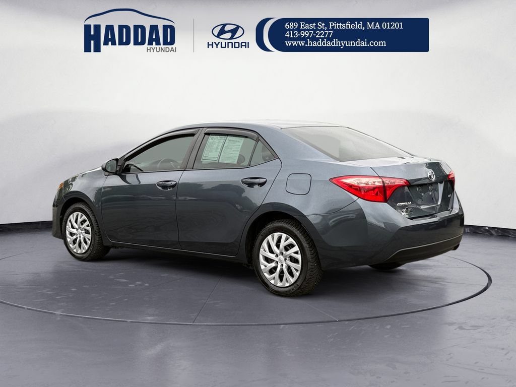 Used 2018 Toyota Corolla LE FWD image 3